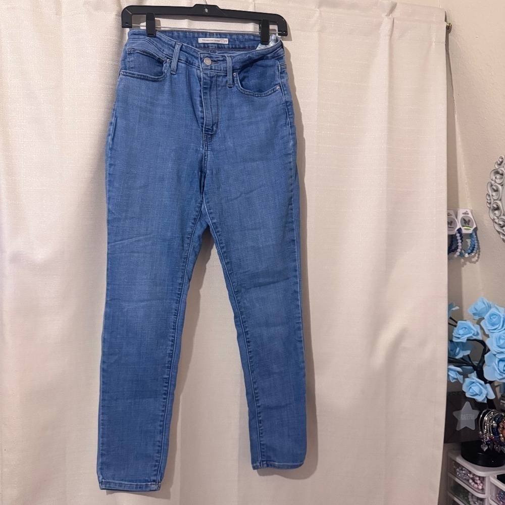 Women’s 721 High Rise Skinny Blue Jeans in size 29